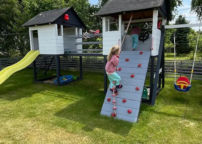 民宿 Etiuda 尤斯托尼莫斯基